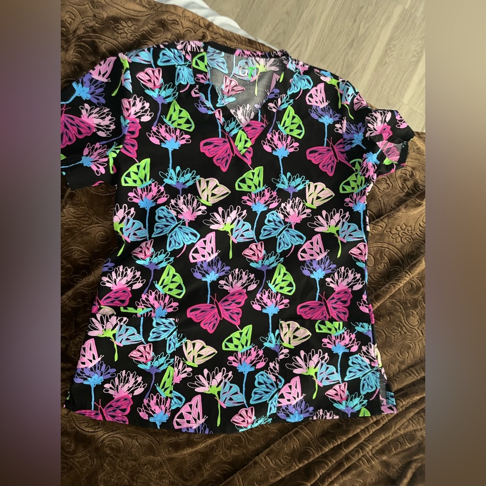 Scrub top